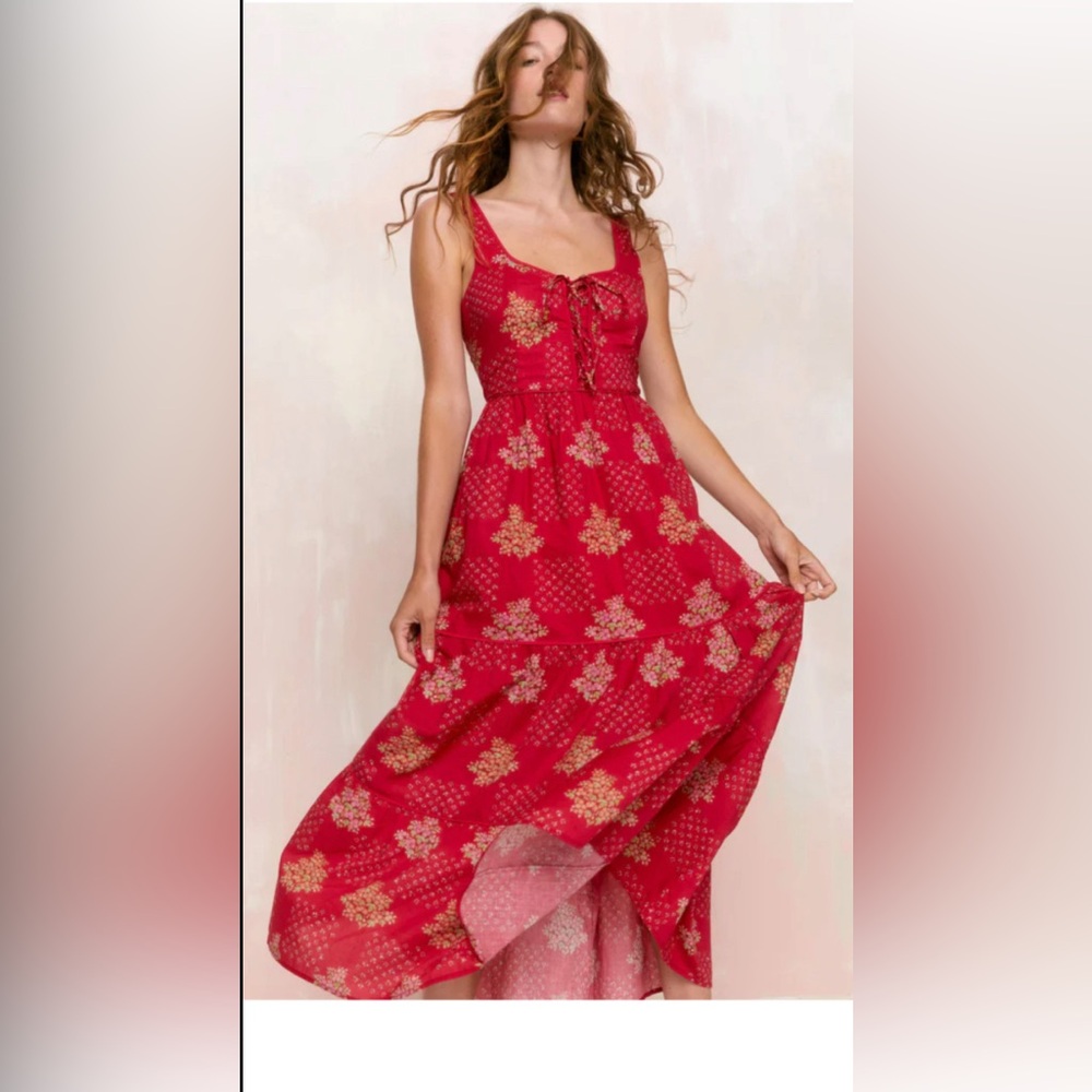 ISO crimson bouquet Adele, size small or medium!